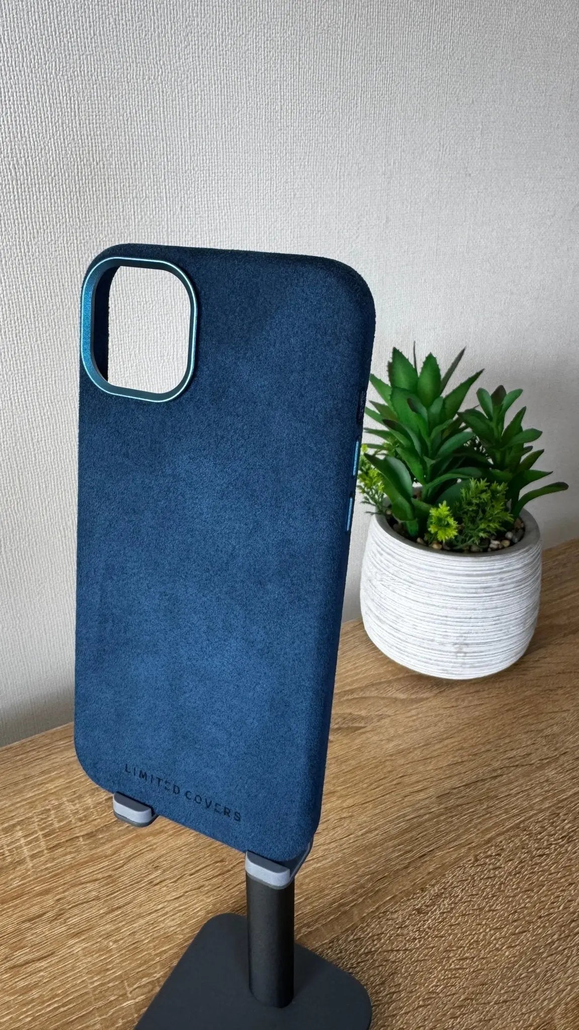 Carcasa Full Alcantara Blue - Limited Covers