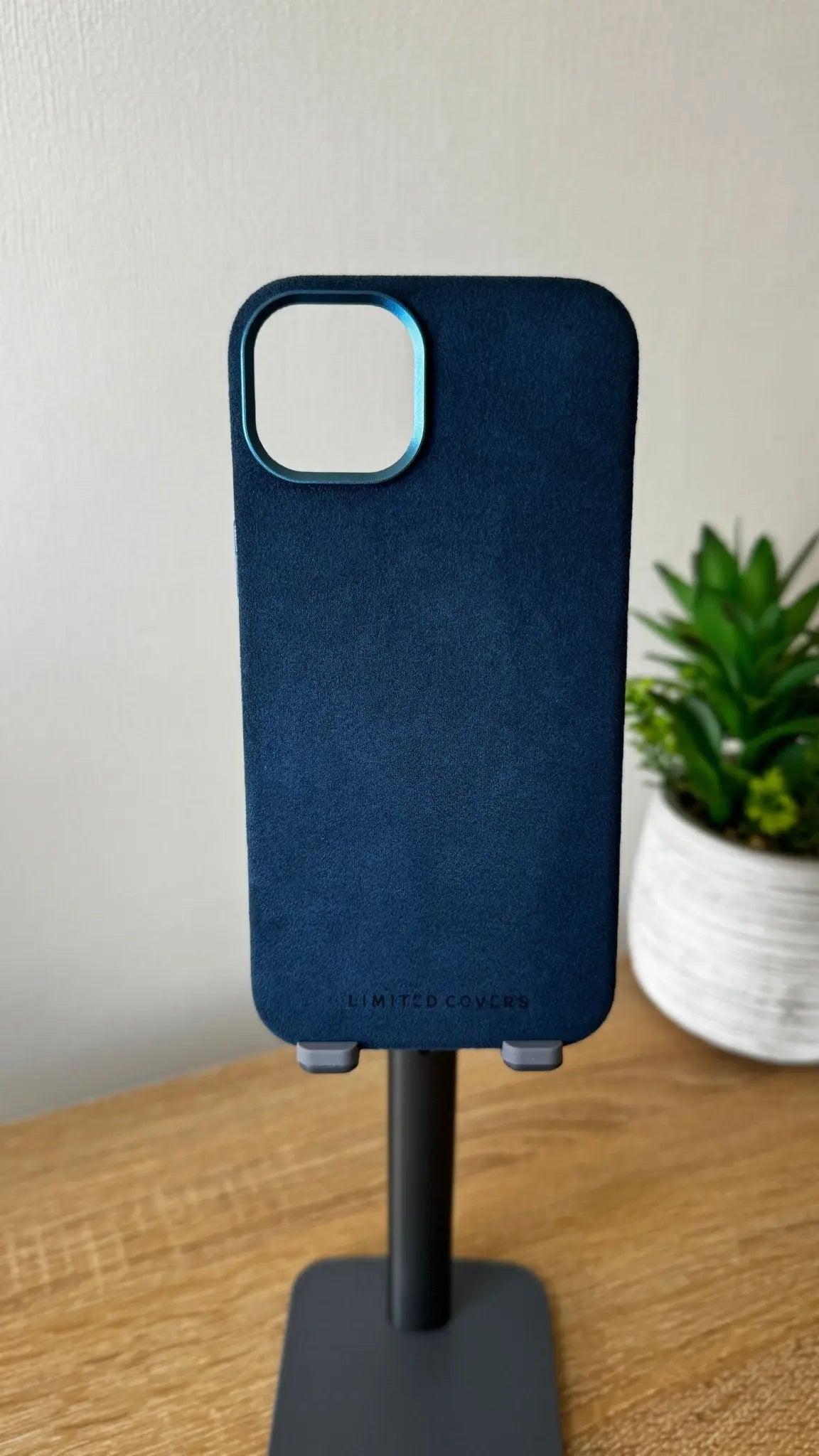 Carcasa Full Alcantara Blue - Limited Covers