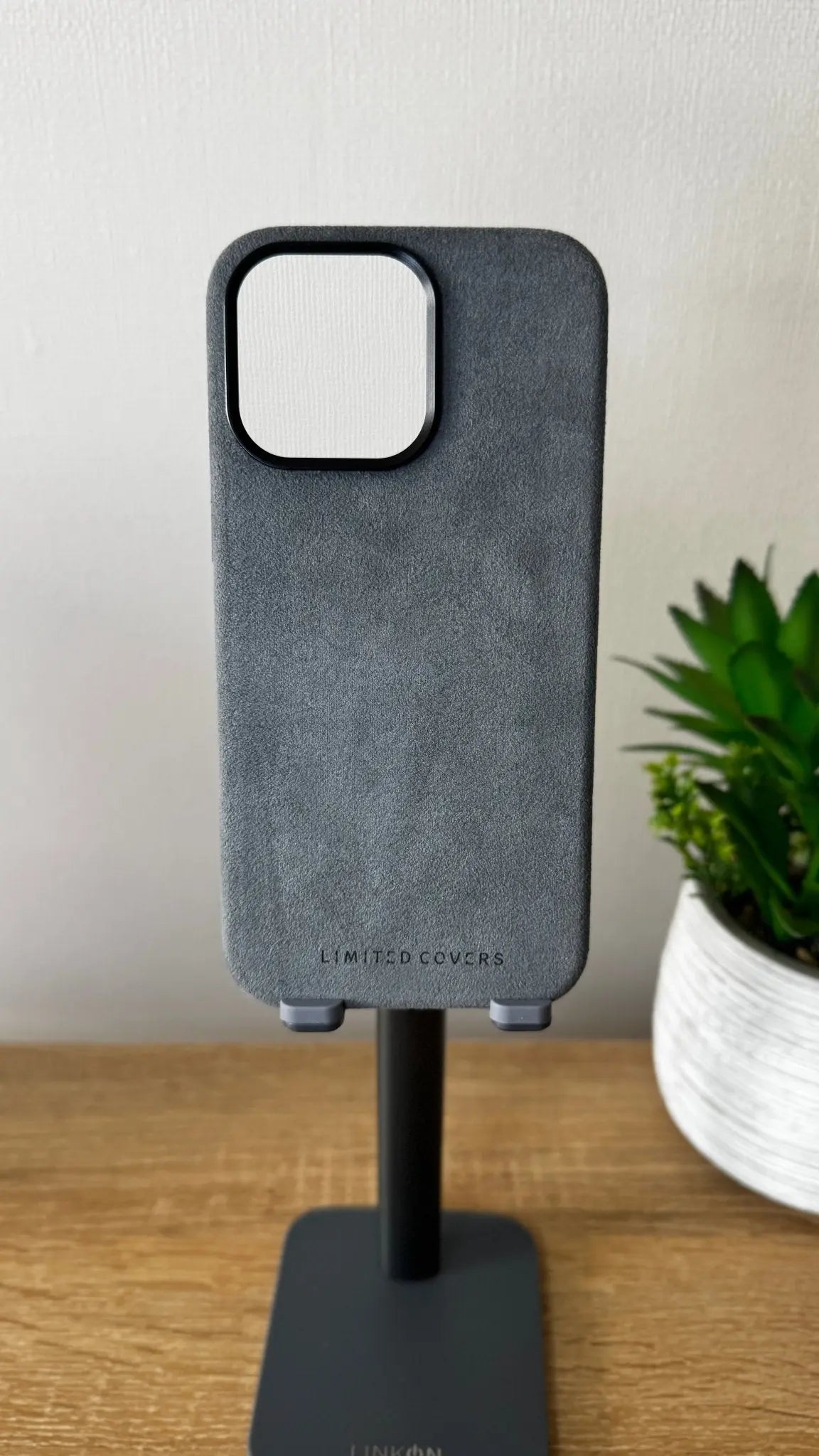 Carcasa Full Alcantara Gray - Limited Covers