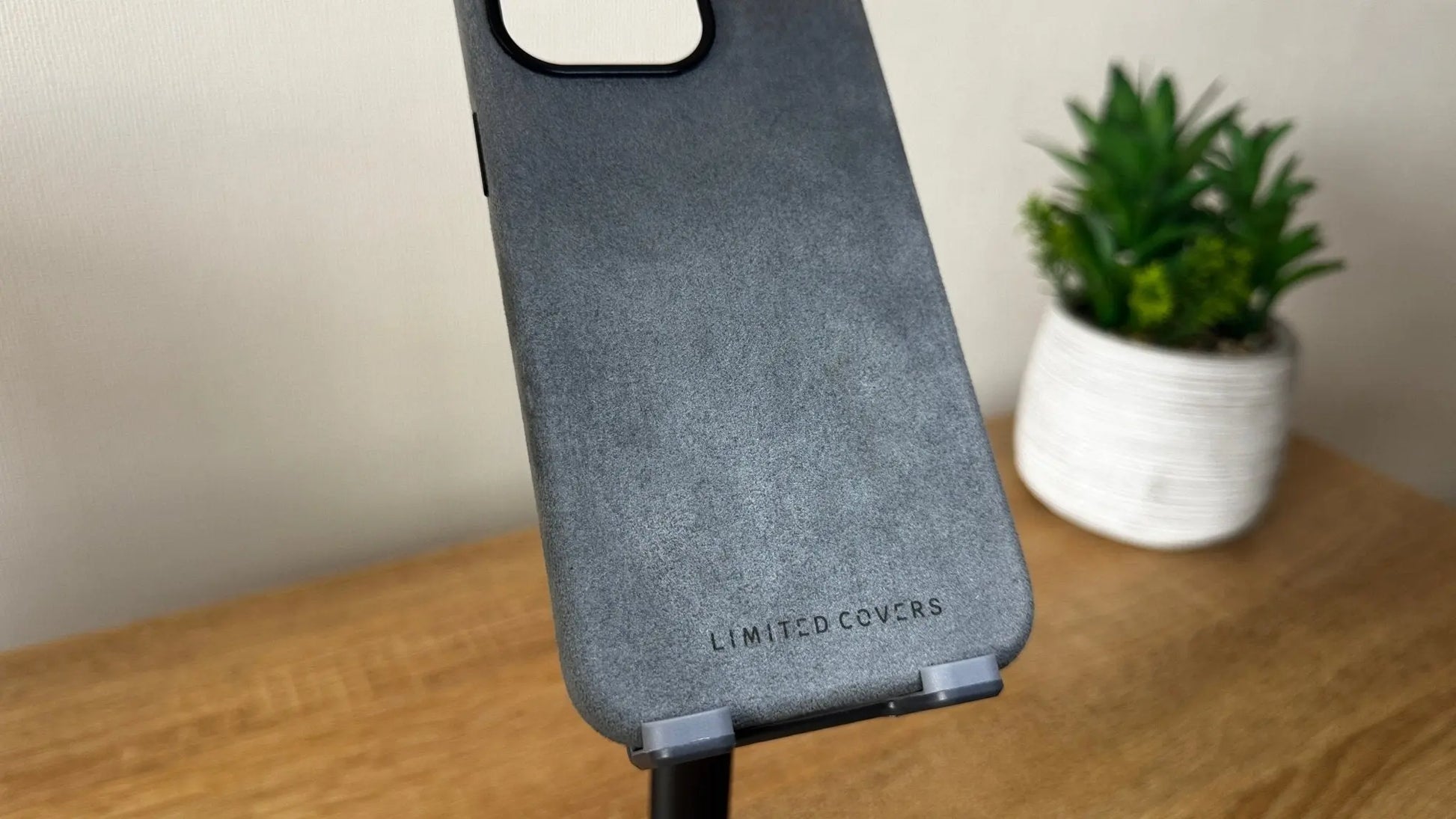 Carcasa Full Alcantara Gray - Limited Covers