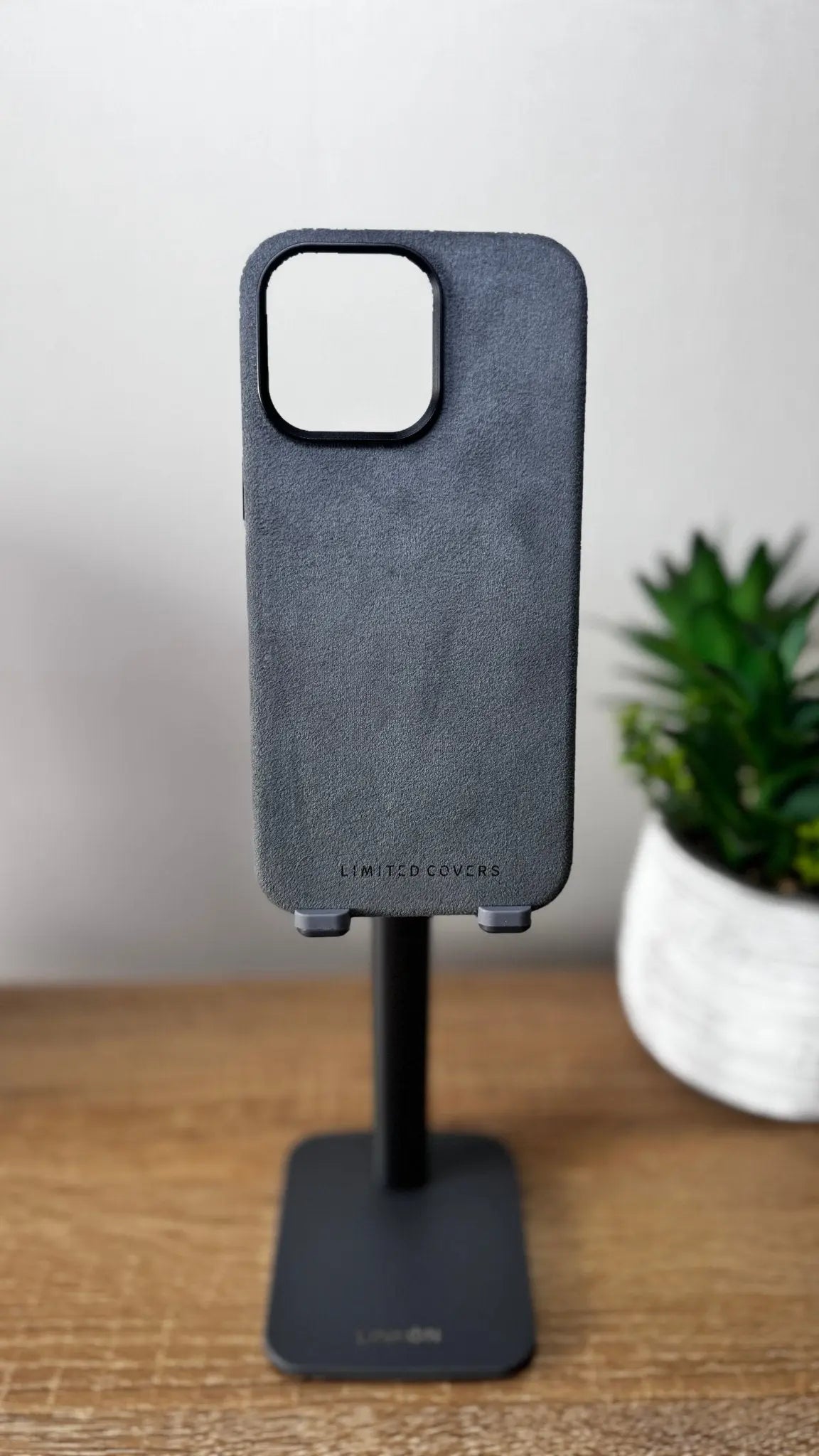 Carcasa Full Alcantara Gray - Limited Covers