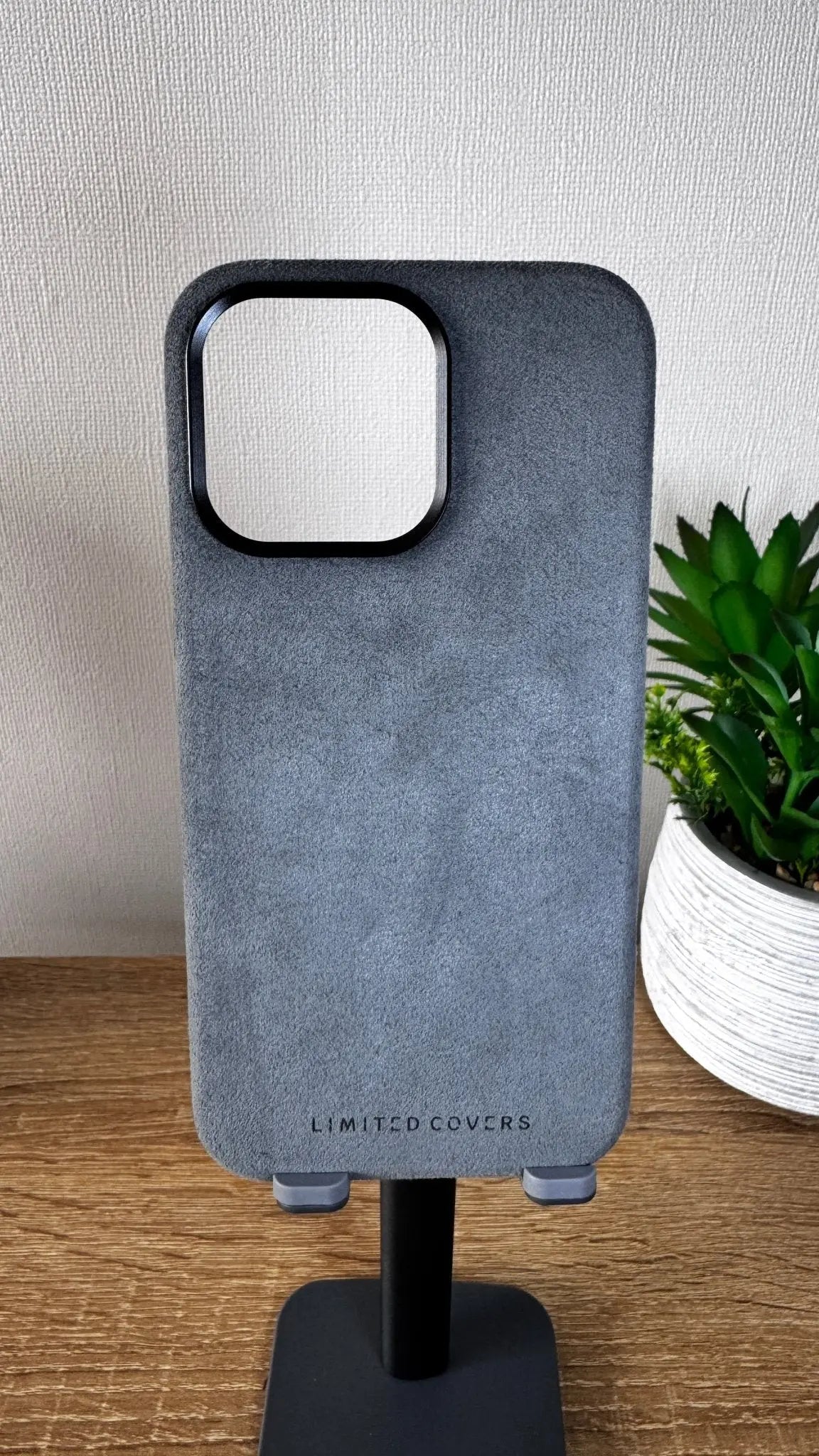 Carcasa Full Alcantara Gray - Limited Covers